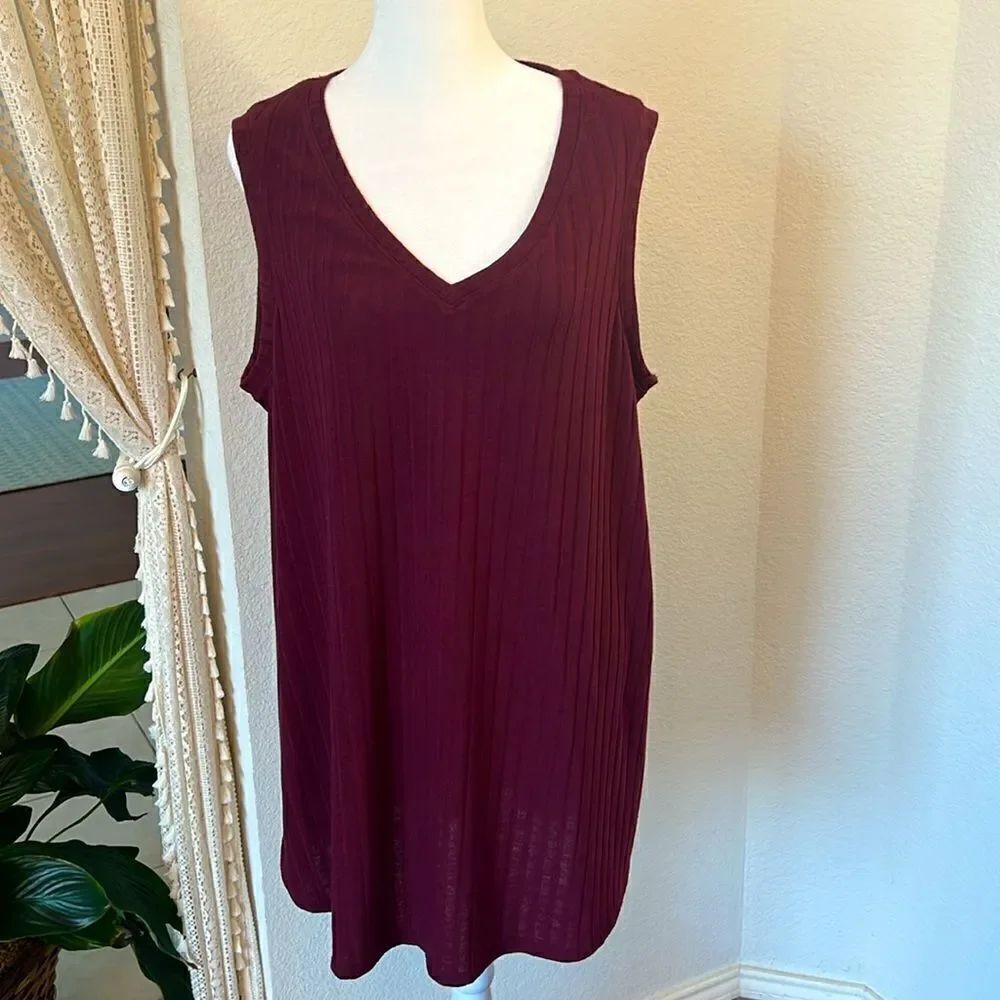 Lane Bryant Sleeveless Lightweight Burgundy Sweater Tunic ~ Size 14/16